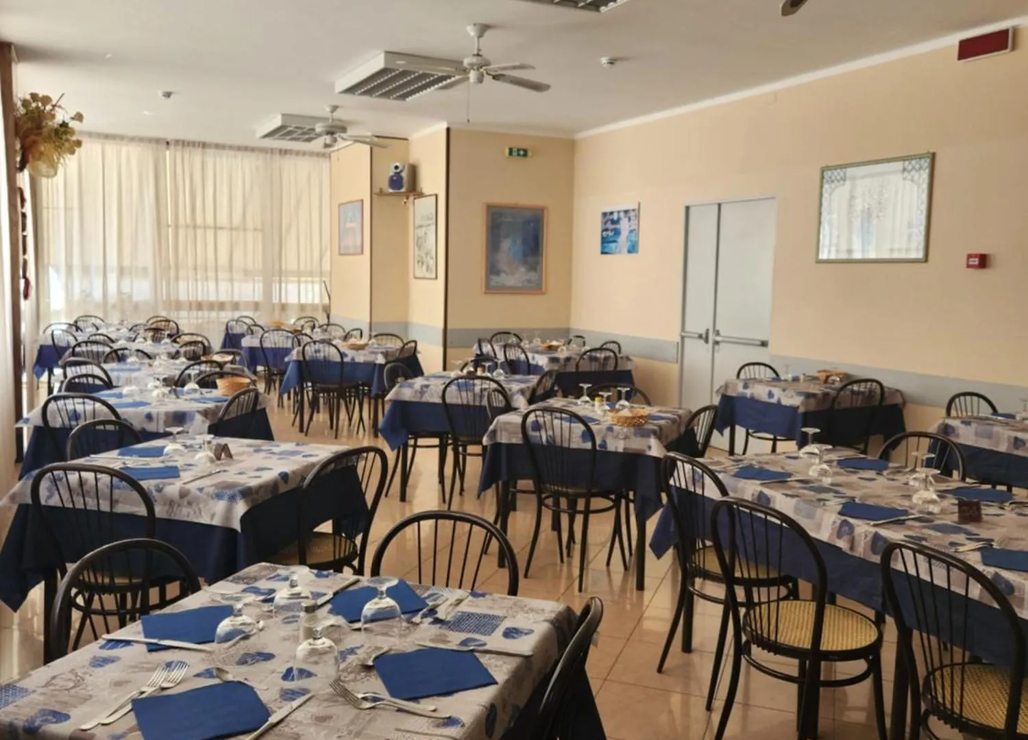 Hotel Clan Rimini 2*,  Italia